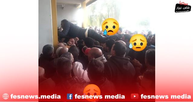 الجزائر تعاني من دكتاتورية كابرانات فرنسا وهذه نتيجة احتضانها مولودها غير الشرعي (ما كانش السيولة)