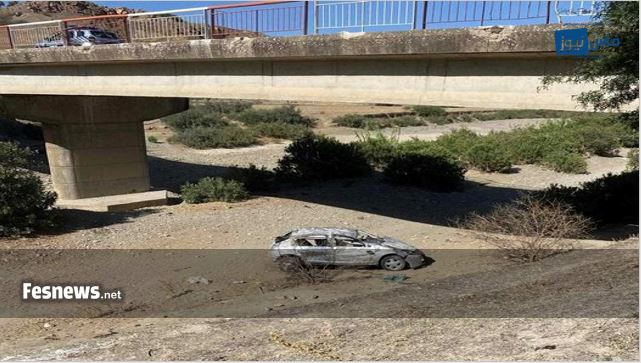 حادثة سير مميتة تهز طريق تازة – حد أمسيلة: ضحايا وجروح في حادثة سقوط سيارة من أعلى قنطرة