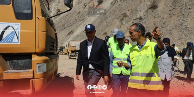 وفد من وزارة التجهيز والماء يُجري زيارة إلى الحوز وتارودانت لإستعادة حركة السير بعد زلزال الحوز .. وها التفاصيل