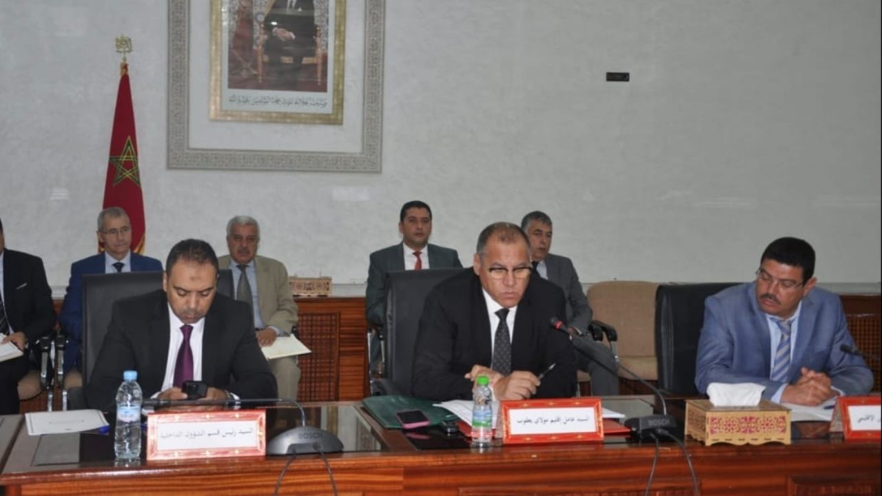 Moulay Yacoub Provincial Council Holds Extraordinary Session to Address Key Development Projects