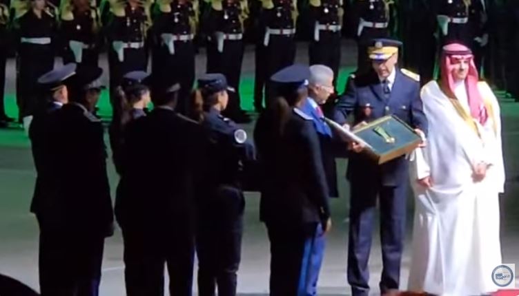 Al-Hamouchi Receives the Prince Naif Arab Security Award First Class in Recognition of His Distinguished Career in Strengthening Arab Security Cooperation (Video)